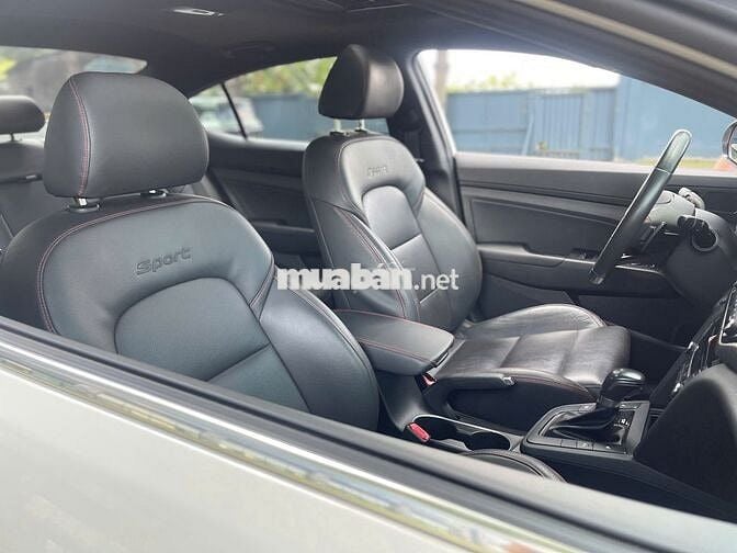 Elantra 1.6L Sport 2018, Đi 25.000km 1 chủ Biển TP