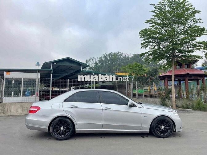 Mercedes Benz E Class 2010 E250 - 160000 km