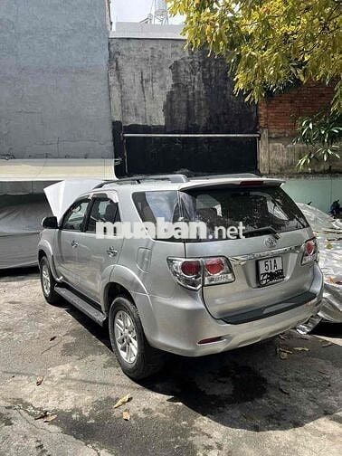 Toyota Fortuner 2014 2.7V 4x2 - 80000 km