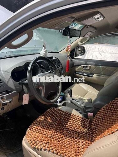 Toyota Fortuner 2014 2.7V 4x2 - 80000 km