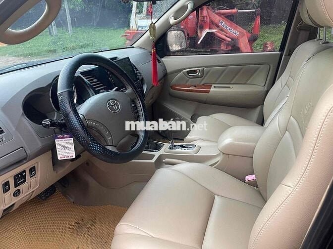 Toyota Fortuner 2010 2 cầu std siêu đẹp