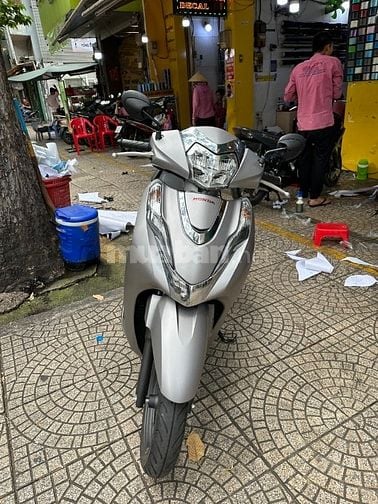Bán xe Honda LEAD - Phiên bản đặc biệt màu bạc, xem xe Quận 5