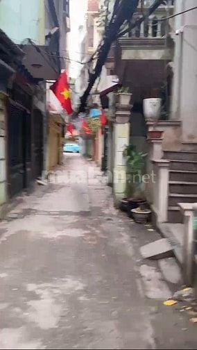 Trung tâm Ba Đình. Giữa làng Ngọc Hà.