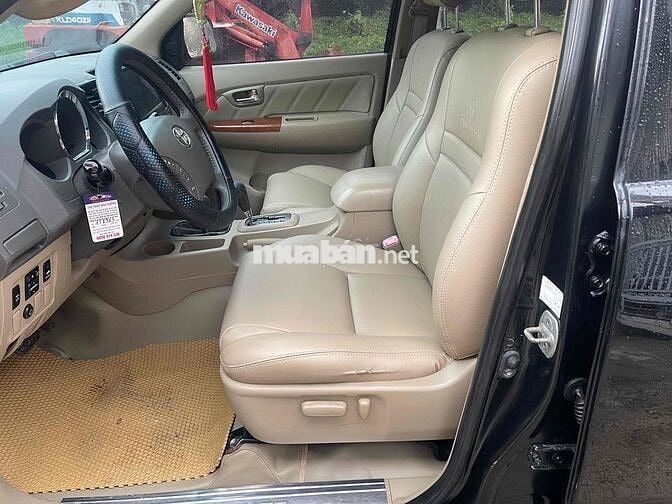 Toyota Fortuner 2010 2 cầu std siêu đẹp