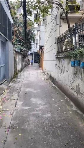 Trung tâm Ba Đình. Giữa làng Ngọc Hà.
