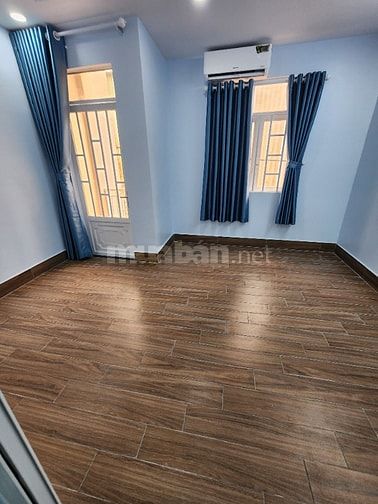 Nhà đẹp sior riêng 1 trệt 2 lầu ở Tân Phú Q7