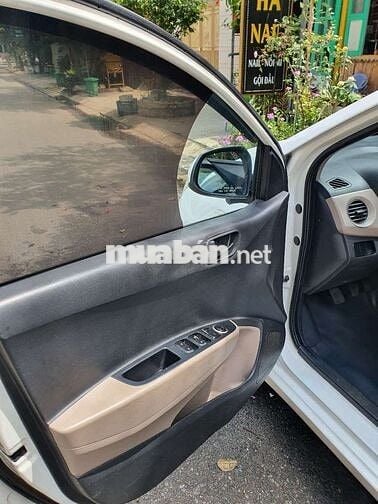 Hyundai Grand i10 2*** km, còn mới