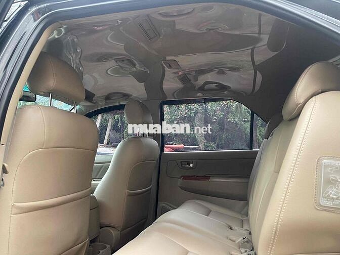 Toyota Fortuner 2010 2 cầu std siêu đẹp