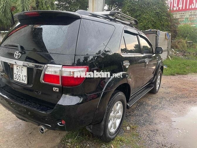 Toyota Fortuner 2010 2 cầu std siêu đẹp