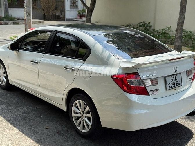 Bán xe Honda Civic 2.0AT Đời T12/2016 Màu Trắng