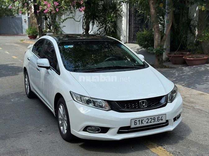 Bán xe Honda Civic 2.0AT Đời T12/2016 Màu Trắng
