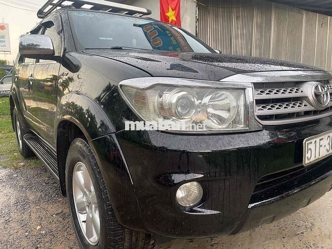 Toyota Fortuner 2010 2 cầu std siêu đẹp