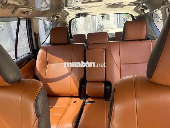 Toyota Innova 2017 2.0G