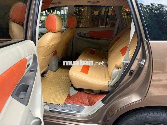 Toyota Innova 2.0 G số tự động đời 2013