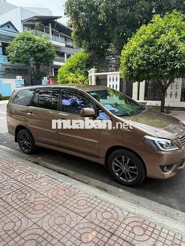 Toyota Innova 2.0 G số tự động đời 2013
