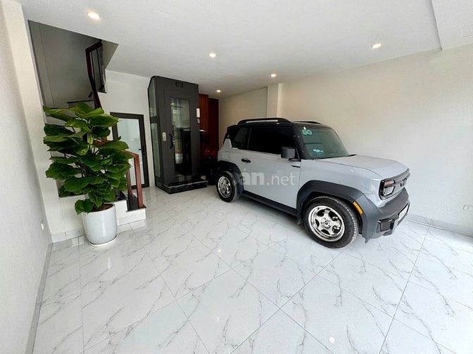 Nhỉnh 9 tỷ!  Bán nhà Long Biên 35m x 6 tầng thang máy, ô tô vào nhà
