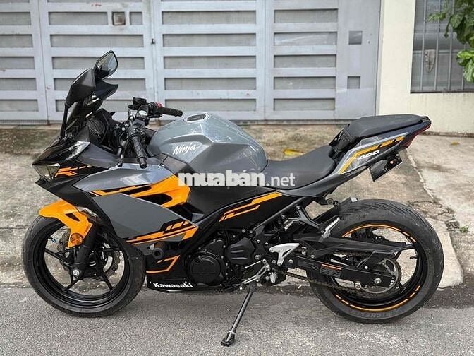Kawasaki Ninja 400 2018 zin keng, bstp 9 chủ