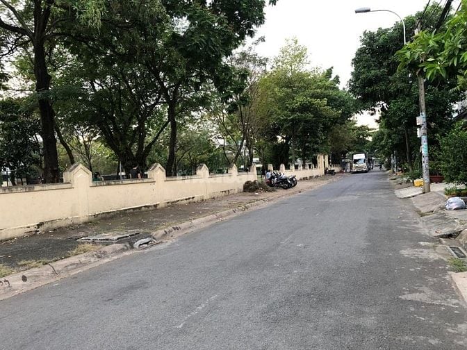 Bán nhà khu Tên Lửa, MT đường Số 25, , 5 x 20m, 3.5 tấm, giá 12,5 tỷ
