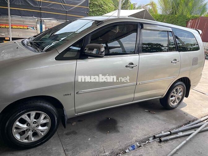 Toyota Innova 2006 G - xin xe bien xố đẹp