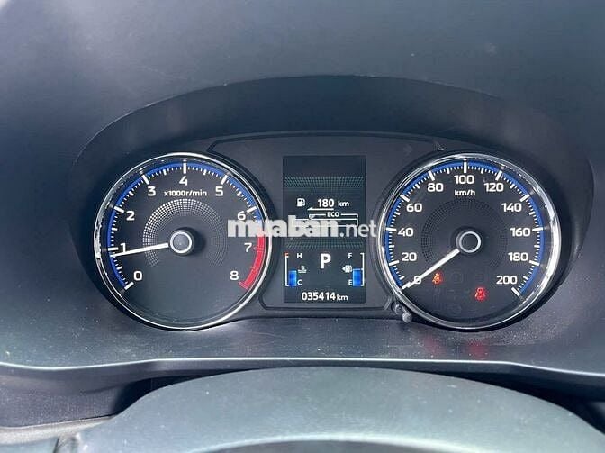 Mitsubishi Xpander Premium 2024 Bạc - Odo 35.414km
