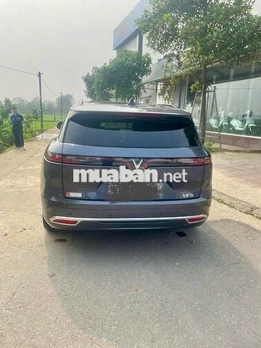 Vinfast VF9 Plus 2023 Thuê pin 11.600km