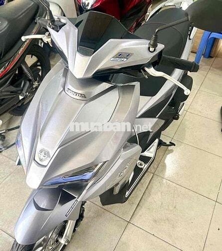 ab đèn led 10-2016 còn mới keng !