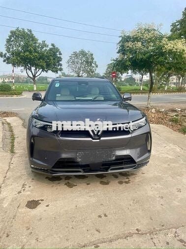 Vinfast VF9 Plus 2023 Thuê pin 11.600km