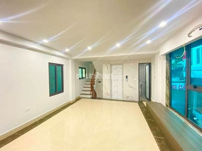 NHÀ ĐẸP KHƯƠNG ĐÌNH - 7 TẦNG THANG MÁY - Ô TÔ ĐỖ CỬA - CHỈ 12.6 TỶ