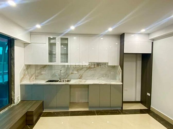 NHÀ ĐẸP KHƯƠNG ĐÌNH - 7 TẦNG THANG MÁY - Ô TÔ ĐỖ CỬA - CHỈ 12.6 TỶ