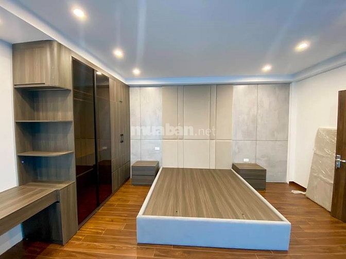 NHÀ ĐẸP KHƯƠNG ĐÌNH - 7 TẦNG THANG MÁY - Ô TÔ ĐỖ CỬA - CHỈ 12.6 TỶ