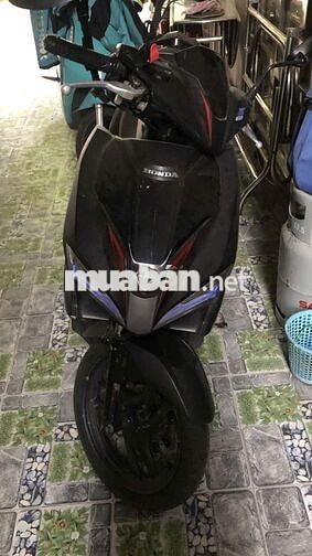Bán airblack xe như mới . Ít đi . Dk 2019 đen nhám