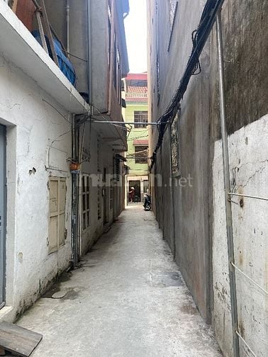 Bán đất phố Minh Khai. Lô góc ngõ rộng. Gần oto.