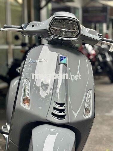 Vespa Sprint 125 ABS xe mới