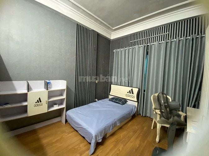 - Chính chủ cho thuê nhà 30m2 x 4 tầng ngõ 278 Tôn Đức Thắng, trung tâ