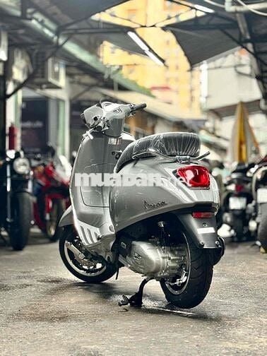 Vespa Sprint 125 ABS xe mới