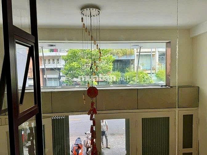 NHÀ MỚI 4 LẦU 5 LẦU MẶT TIỀN SẦM UẤT PHẠM VĂN CHÍ Q.6