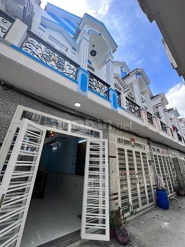 Nhà bán chính chủ Hóc Môn 3 phòng ngủ