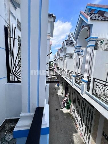 Nhà bán chính chủ Hóc Môn 3 phòng ngủ
