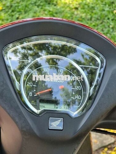 Vision đi 1 ngàn cây số.Nợ xấu đưa 10tr lấy xe ạ