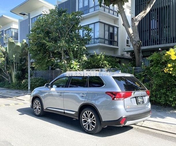 Mitsubishi Outlander 2019 2.0 CVT Premium - 1 chủ
