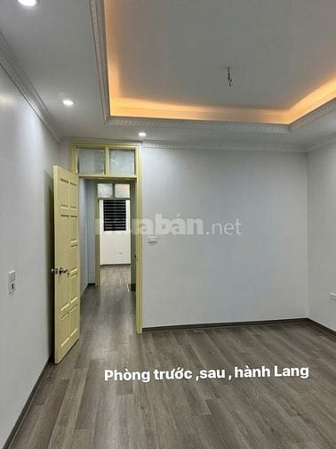 Bán Gấp Nhà Ô tô Đỗ Cửa Trần Thái Tông - Cầu Giấy- 40m2- 5 tầng – Giá