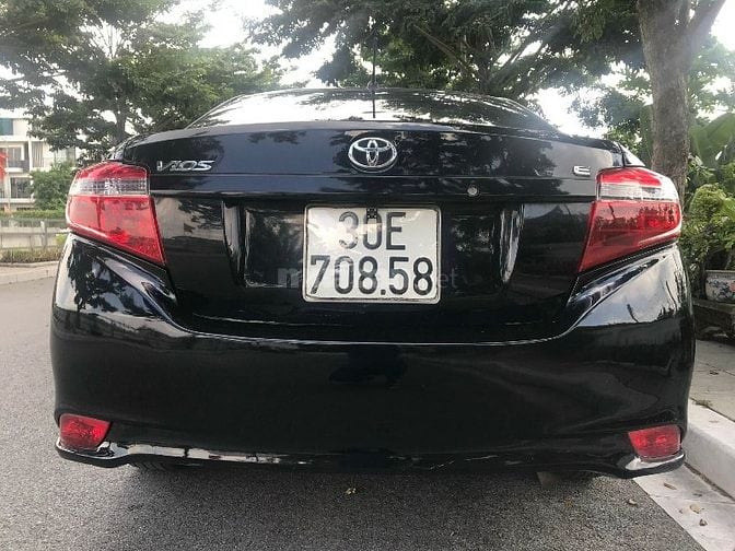 Bán xe Toyota Vios số sàn 2017 