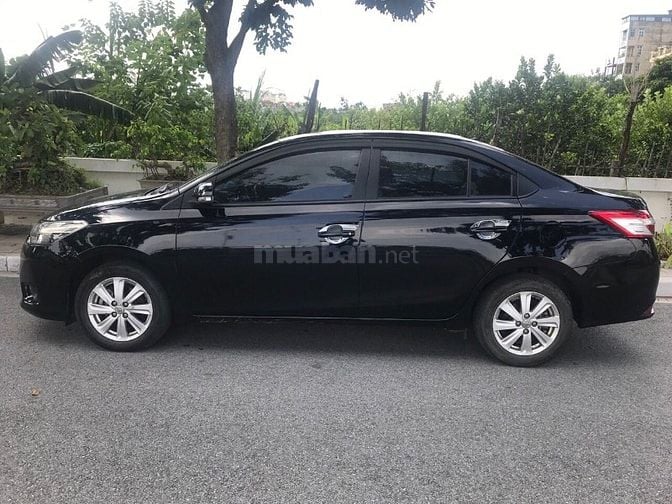 Bán xe Toyota Vios số sàn 2017 