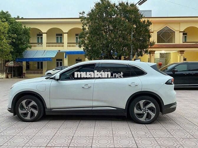 VinFast VF8 2024 Eco - 14000 km