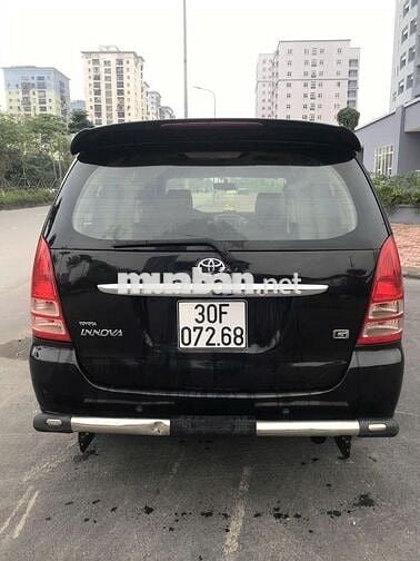 Toyota Innova 2011 - 100000 km