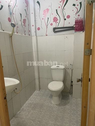 Cho thuê nhà 48m2, BHH B, mặt bằng trống, tiện kinh doanh