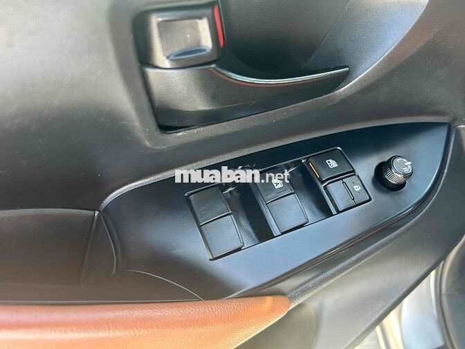 Toyota Innova 2018 2.0E - 100000 km