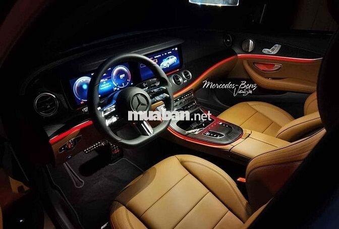 Mercedes Benz E300 AMG V1 Full Option