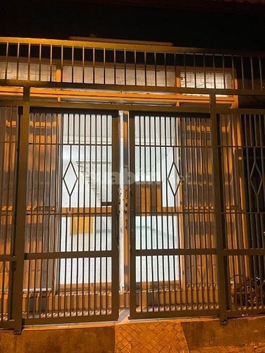 Cho thuê nhà 48m2, BHH B, mặt bằng trống, tiện kinh doanh