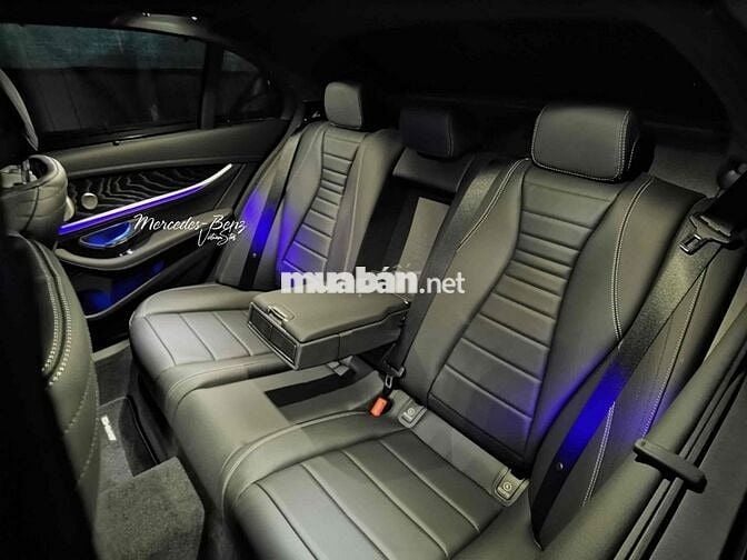 Mercedes Benz E300 AMG V1 Full Option
